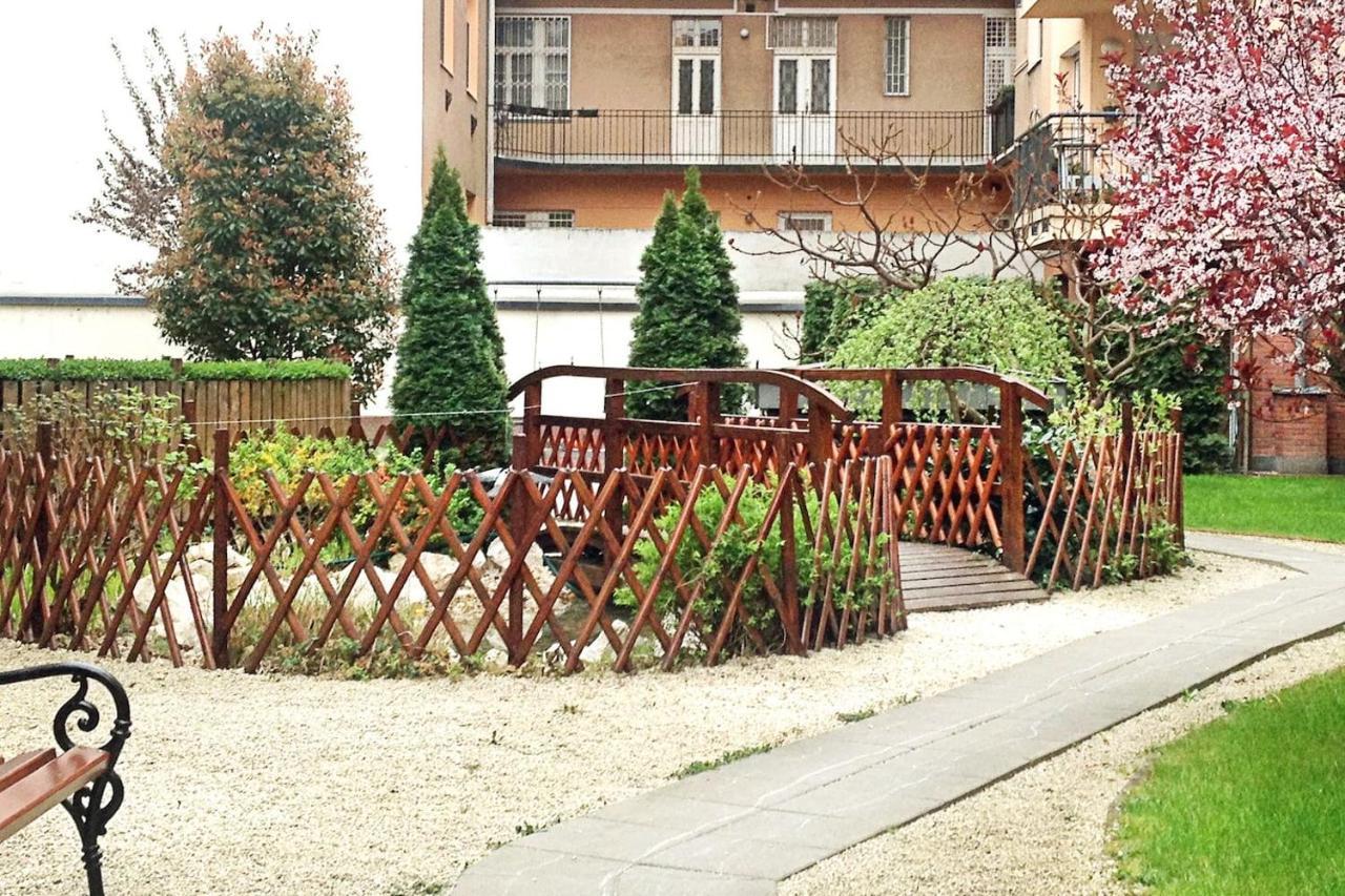 Ilka Garden Apartamento Budapeste Exterior foto